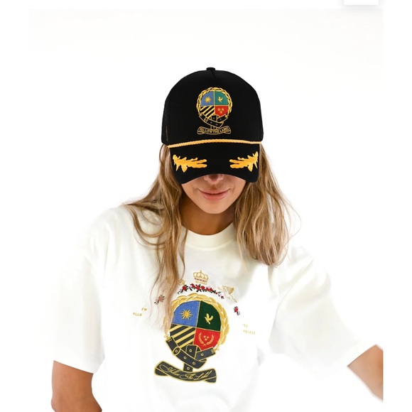 NWT Yellow the label Herald Crest Tee Large. - Picture 5 of 6